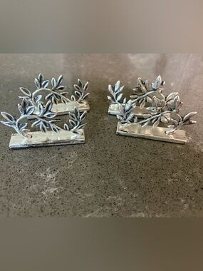 Pottery Barn Silver Leaf Napkin Rings - Set of 4